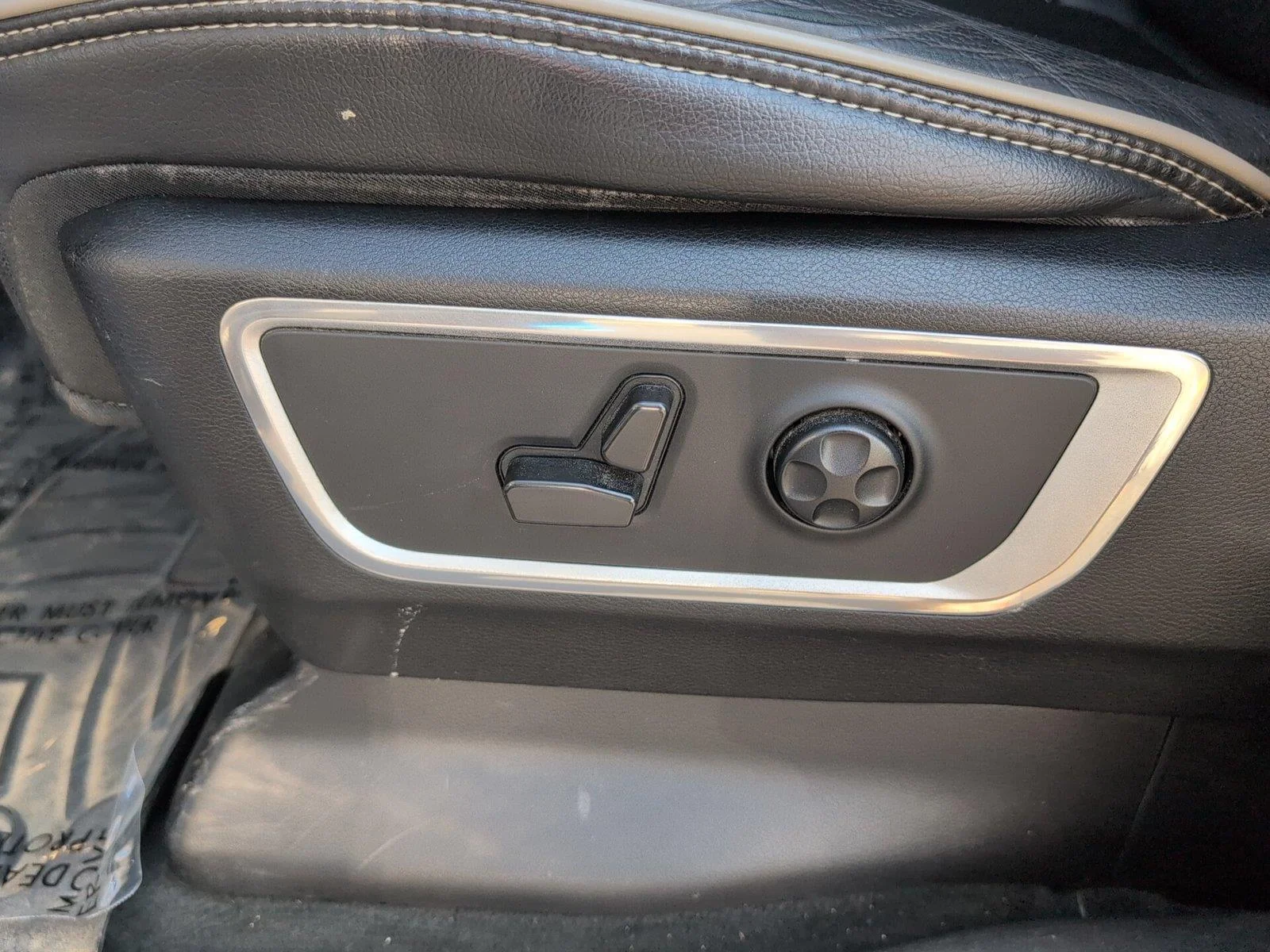 Used 2021 Hydro Blue Pearlcoat Ram Laramie image 14