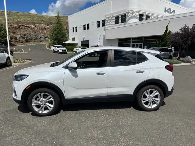 Used 2020 White Frost Tricoat Buick Preferred image 12