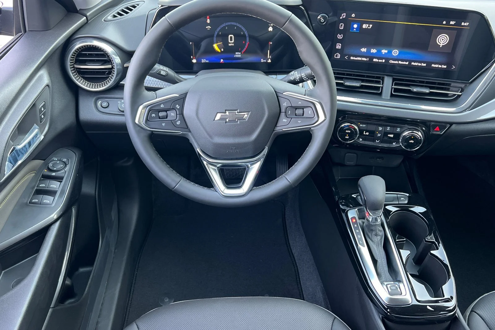 New 2026 Mosaic Black Metallic Chevrolet ACTIV image 14