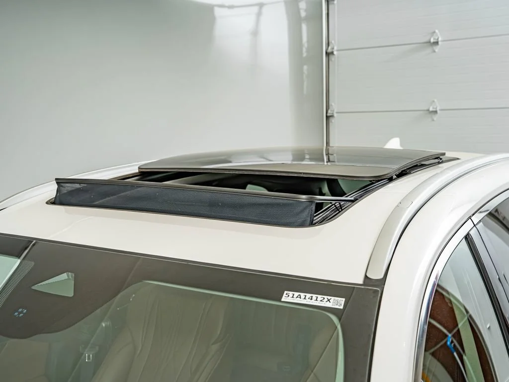 Used 2026 Platinum White Pearl Acura Advance Package image 17