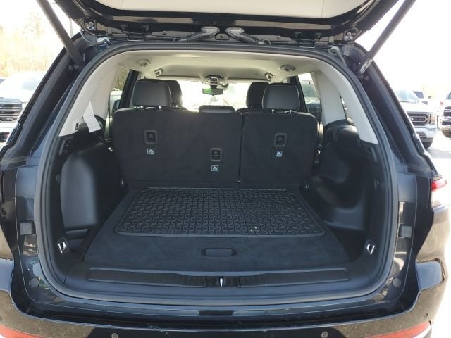 Used 2023 Black Jeep Limited image 10