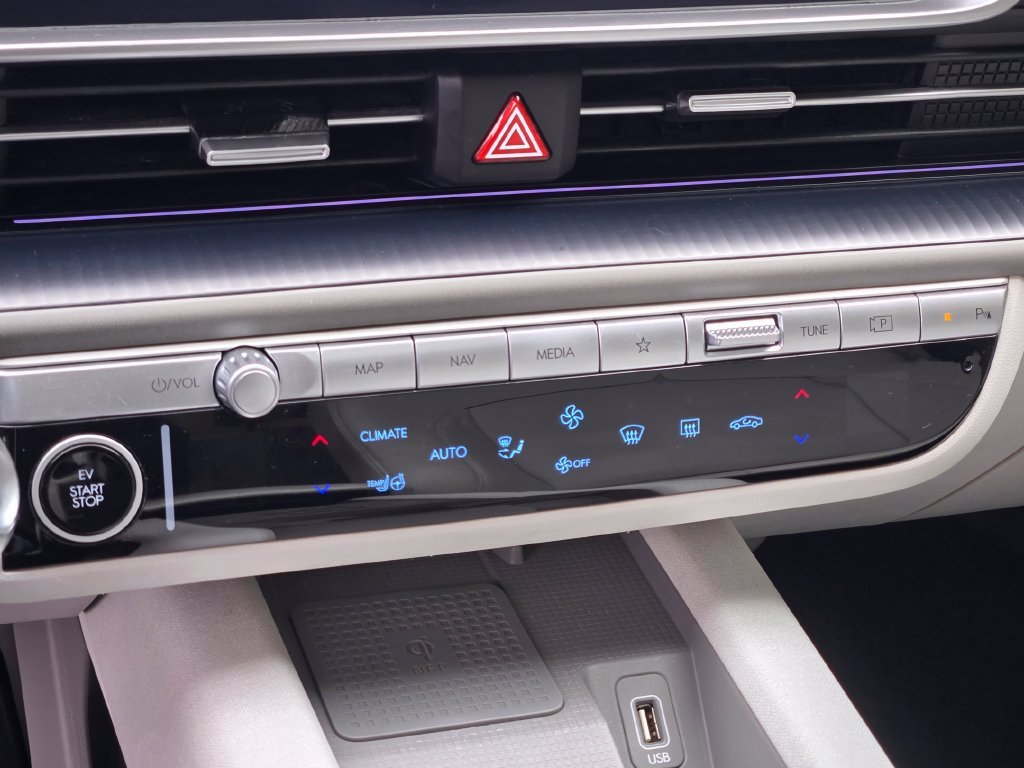 2024 Hyundai IONIQ 6 Limited - Photo 35
