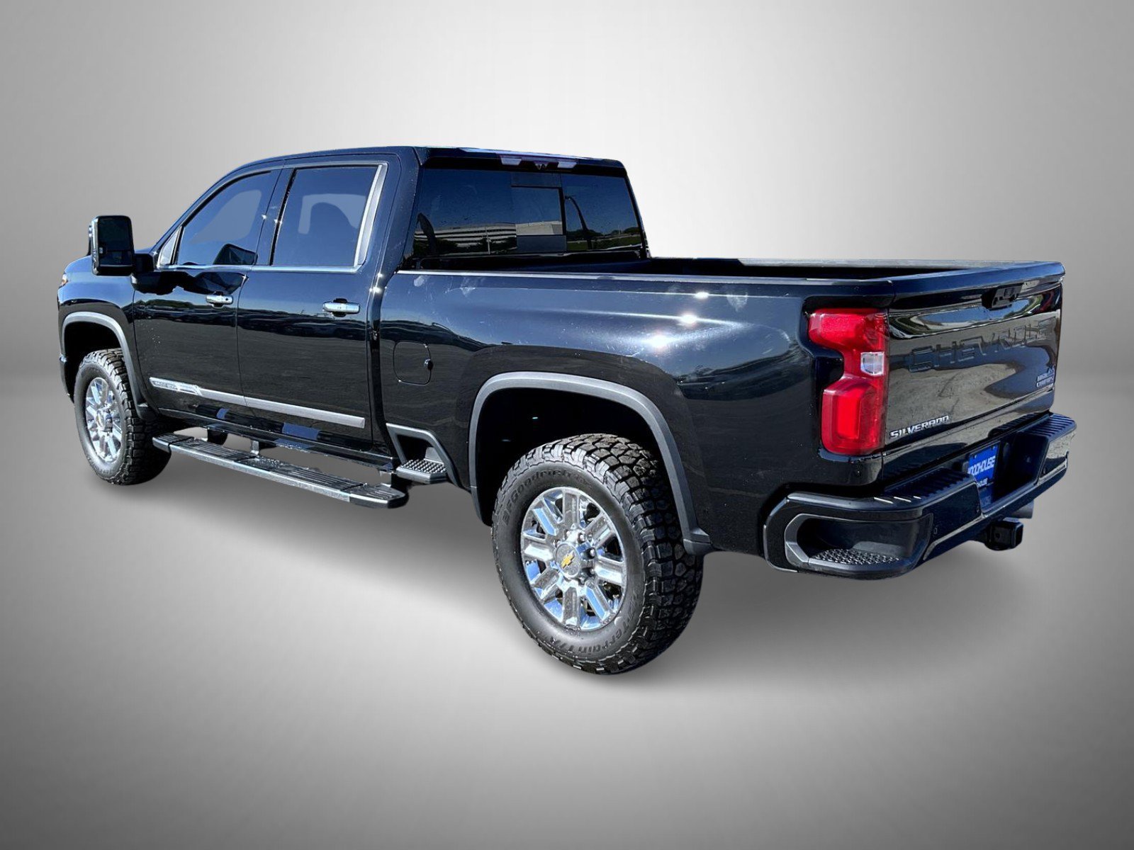 Used 2024 Black Chevrolet High Country image 7