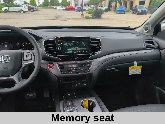 New 2026 Sonic Gray Pearl Honda RTL image 4