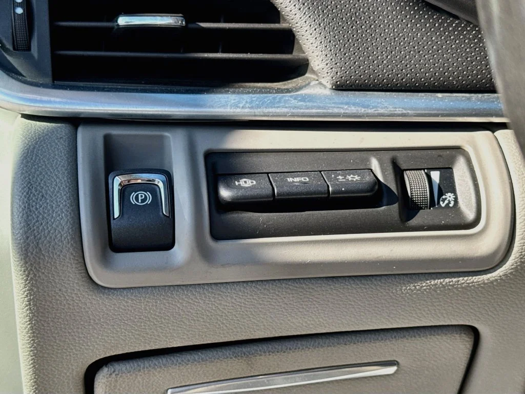 Used 2013 Silver Cadillac Premium image 10