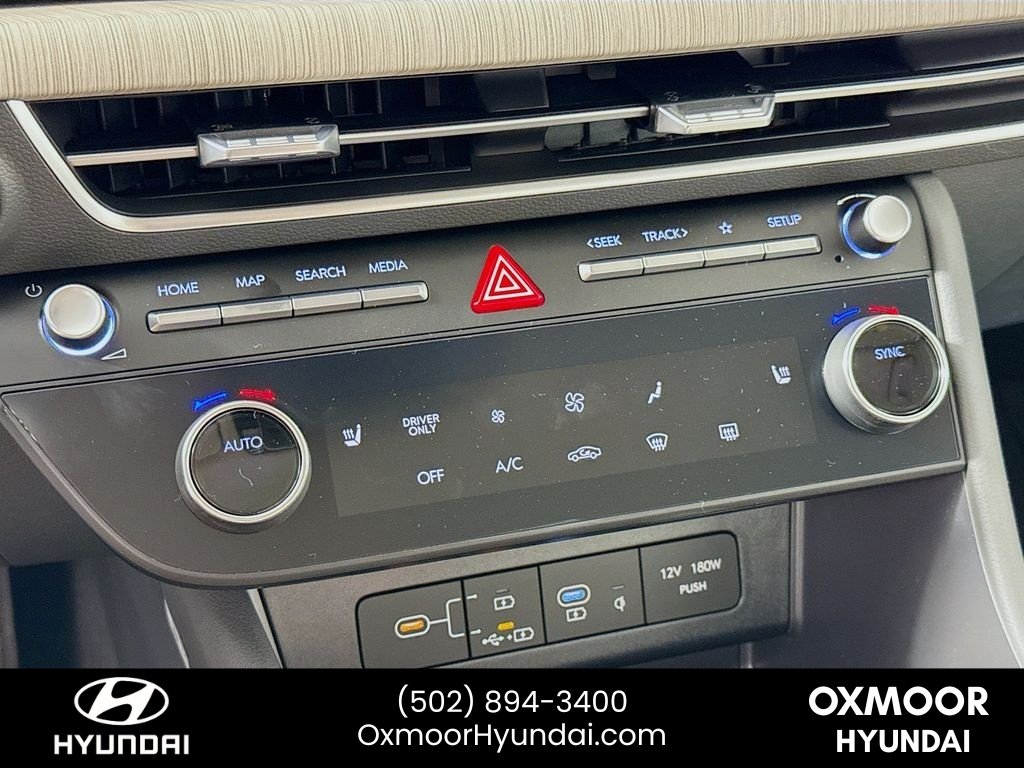 Used 2025 Abyss Black Hyundai SEL image 15
