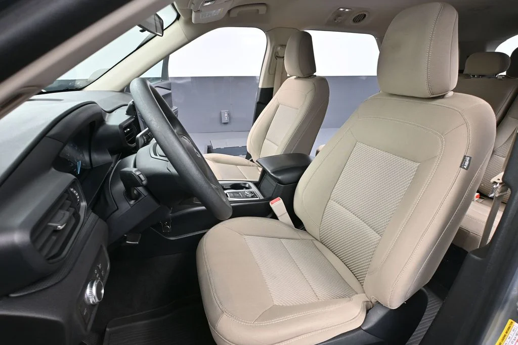 Used 2022 Silver Ford Base image 23
