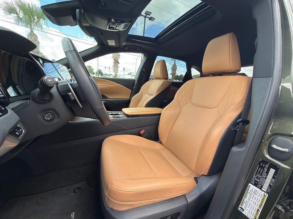 Certified Used 2025 NORI GREEN PEARL Lexus Premium image 12