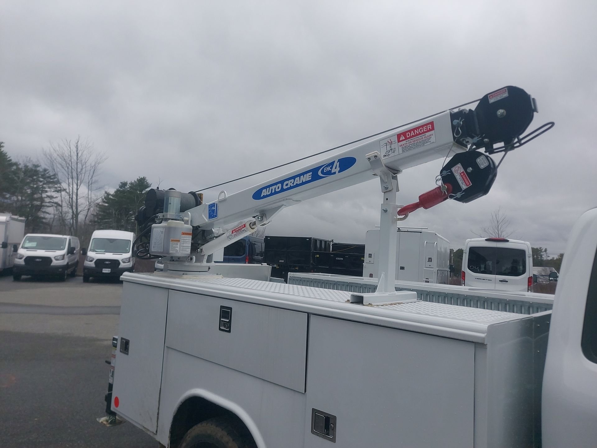 Used 2024 White Ford XL image 4