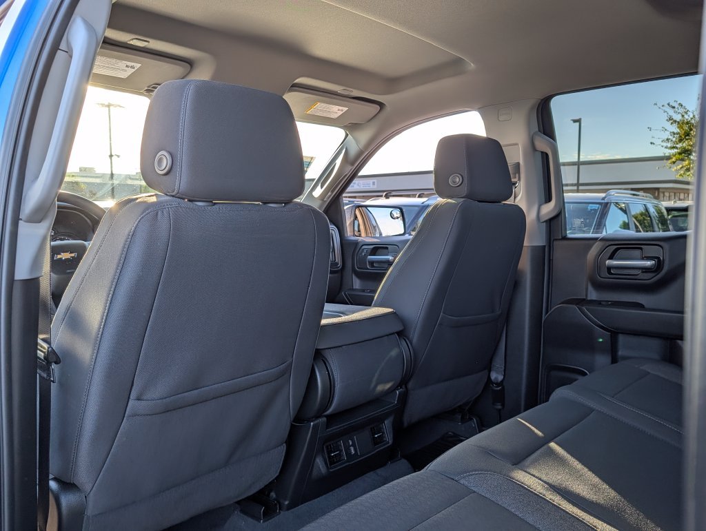 2025 Chevrolet Silverado 1500 Custom - Photo 12