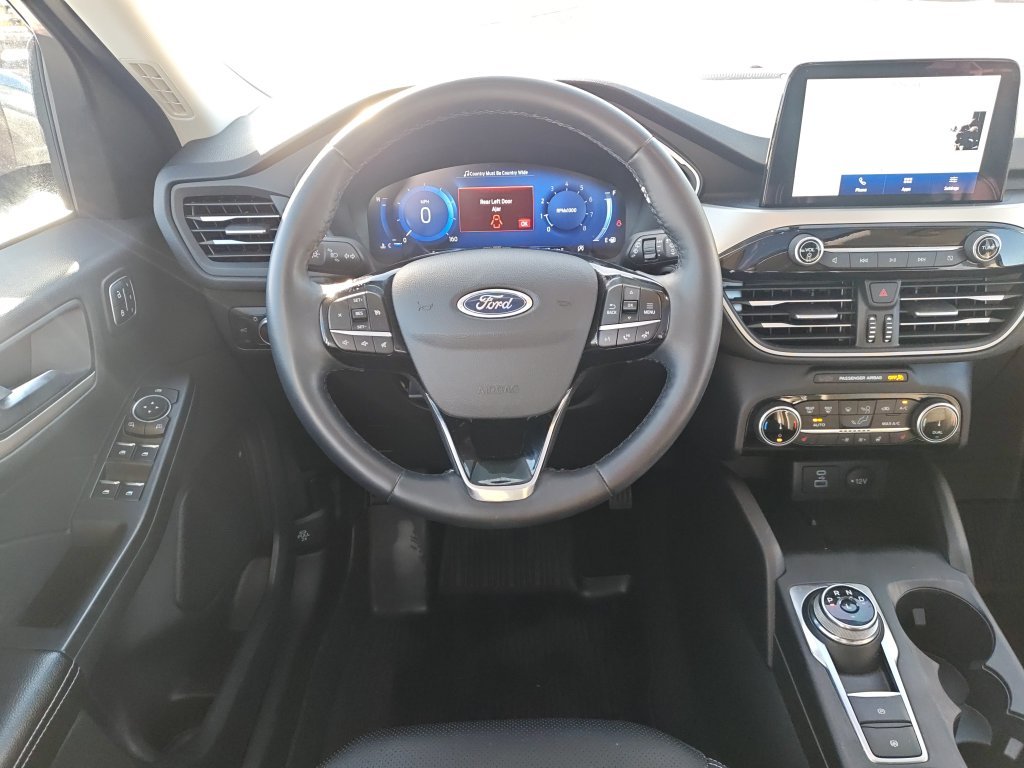 Used 2022 Blue Ford SEL image 16