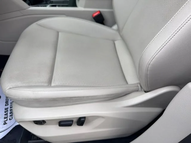 Used 2019 Blue Metallic Volkswagen 3.6L V6 SE image 19