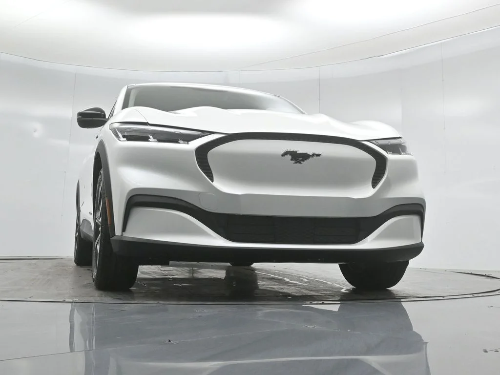 New 2026 Star White Metallic Tri-coat Ford Select image 41