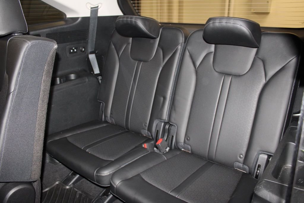 2023 Kia Sorento S - Photo 40