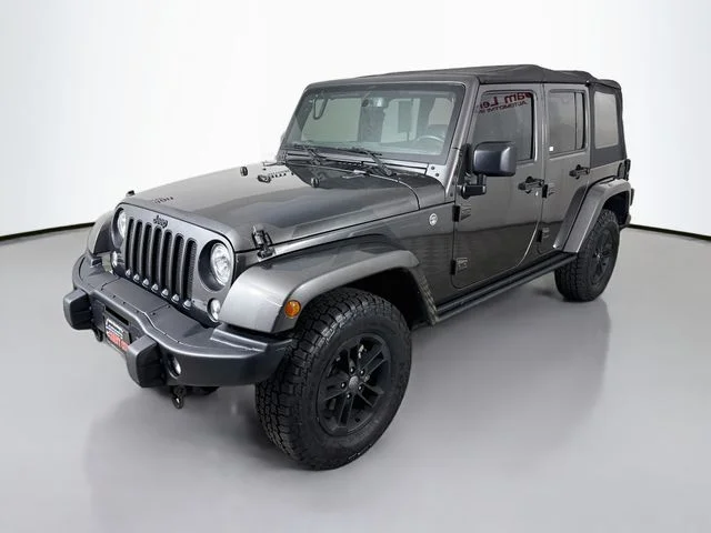 Used 2017 Gray Jeep Unlimited Sahara image 3