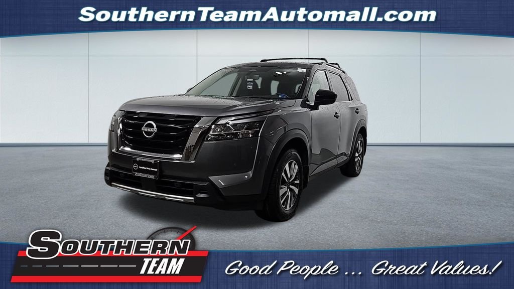2024 Nissan Pathfinder SL 4WD's photo