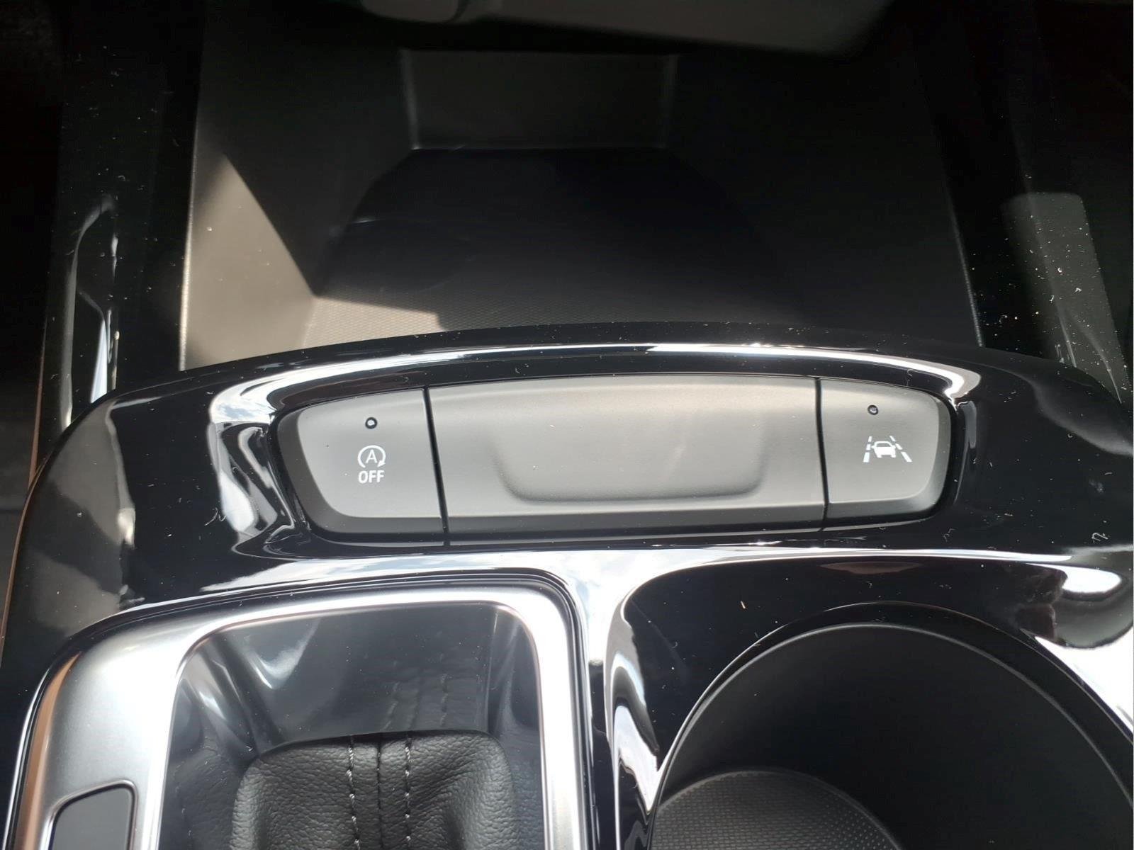 New 2026 Summit White Chevrolet LT image 23