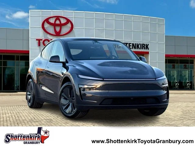 2026 Tesla Model Y Premium Rear Wheel Drive's photo