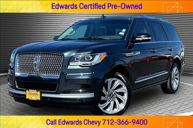 2024 Lincoln Navigator Premiere AWD's photo