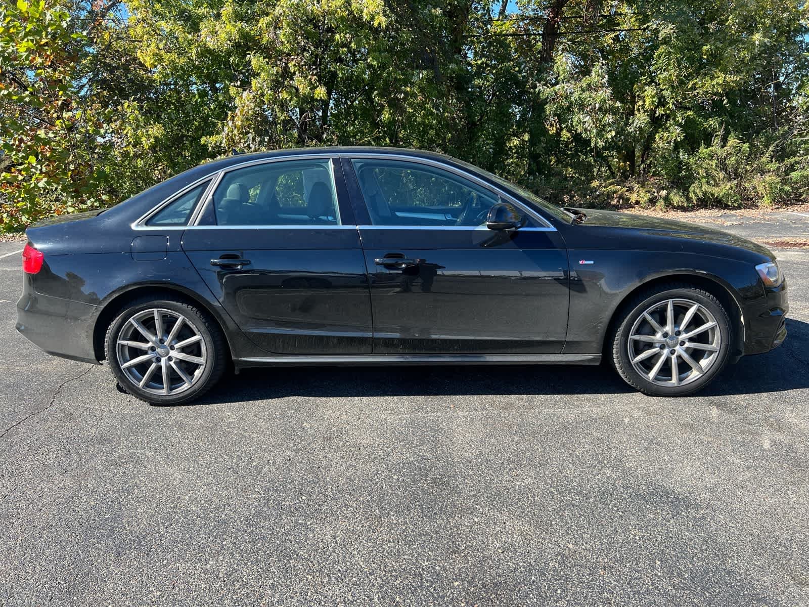 Used 2016  Audi Premium image 2