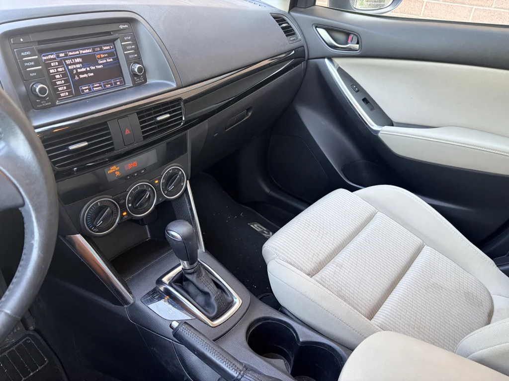 Used 2015 Deep Crystal Blue Mica Mazda Touring image 14
