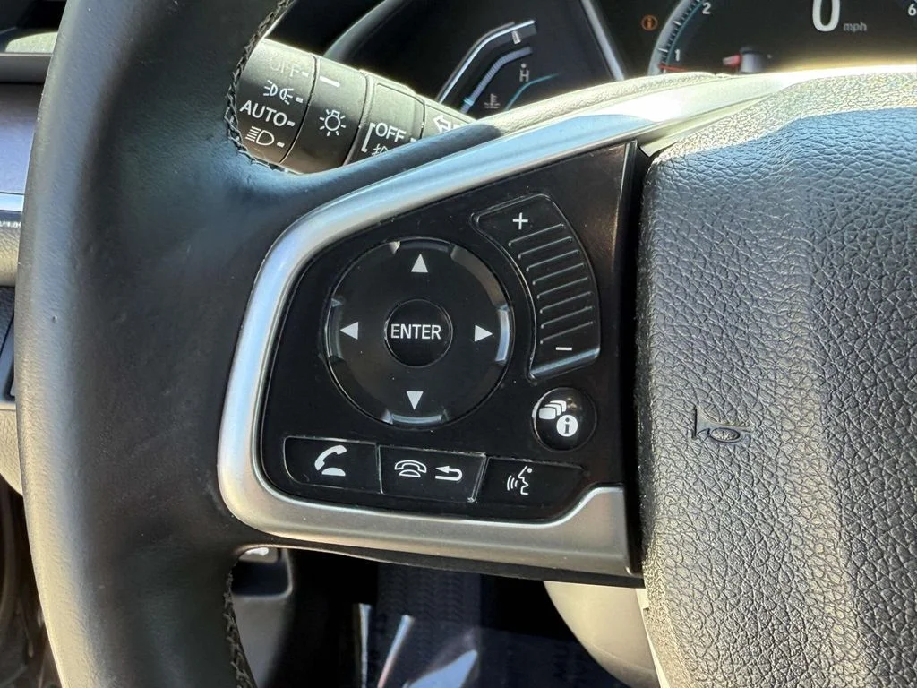 Used 2018 Black Honda EX-L image 24