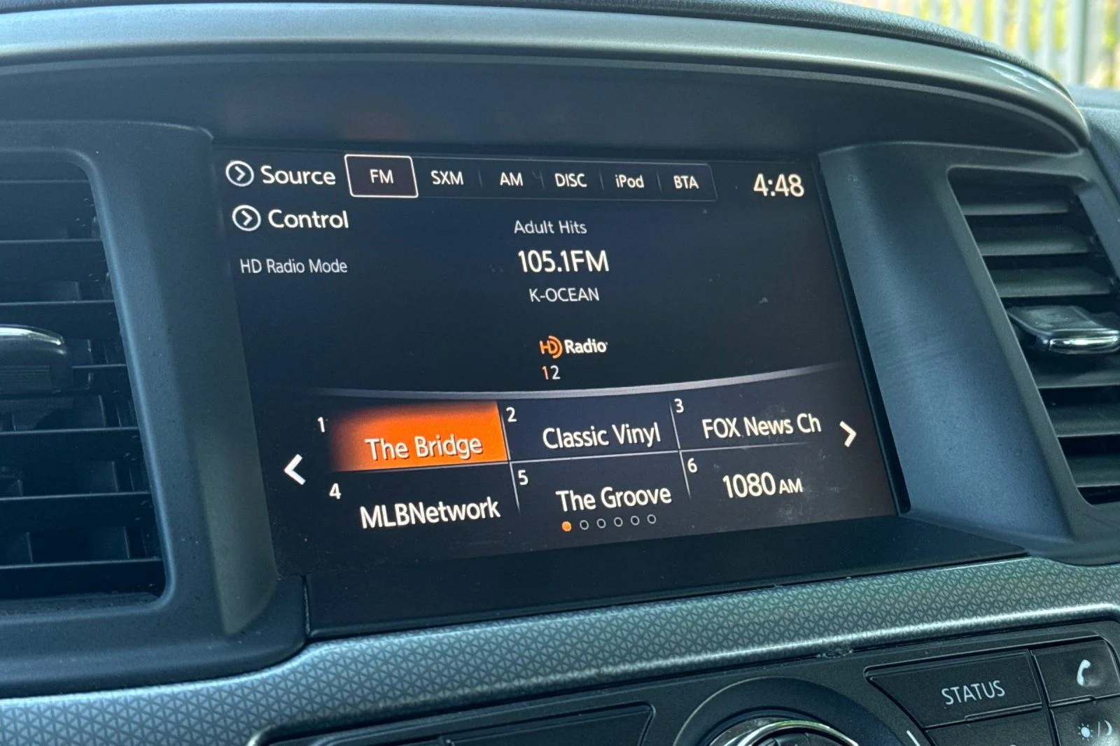 Certified Used 2020 Caspian Blue Metallic Nissan SL image 19