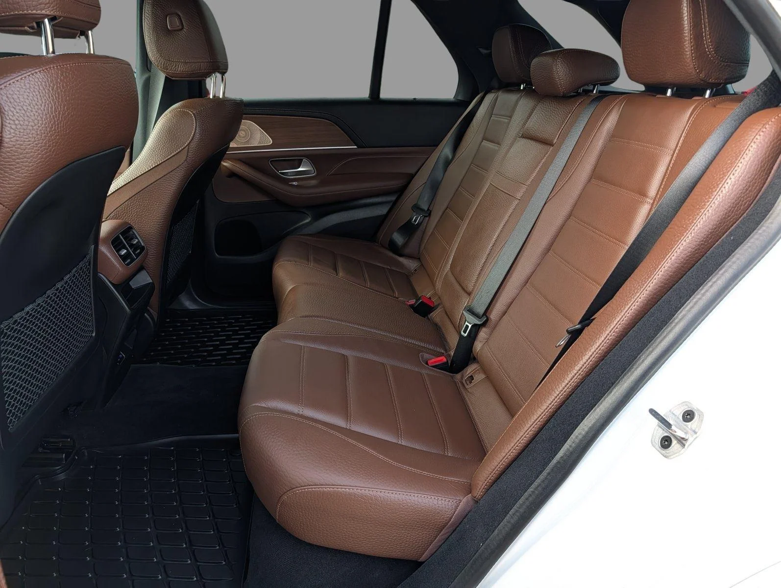 Used 2024 MANUFAKTUR Diamond White Metallic Mercedes-Benz GLE 350 image 34