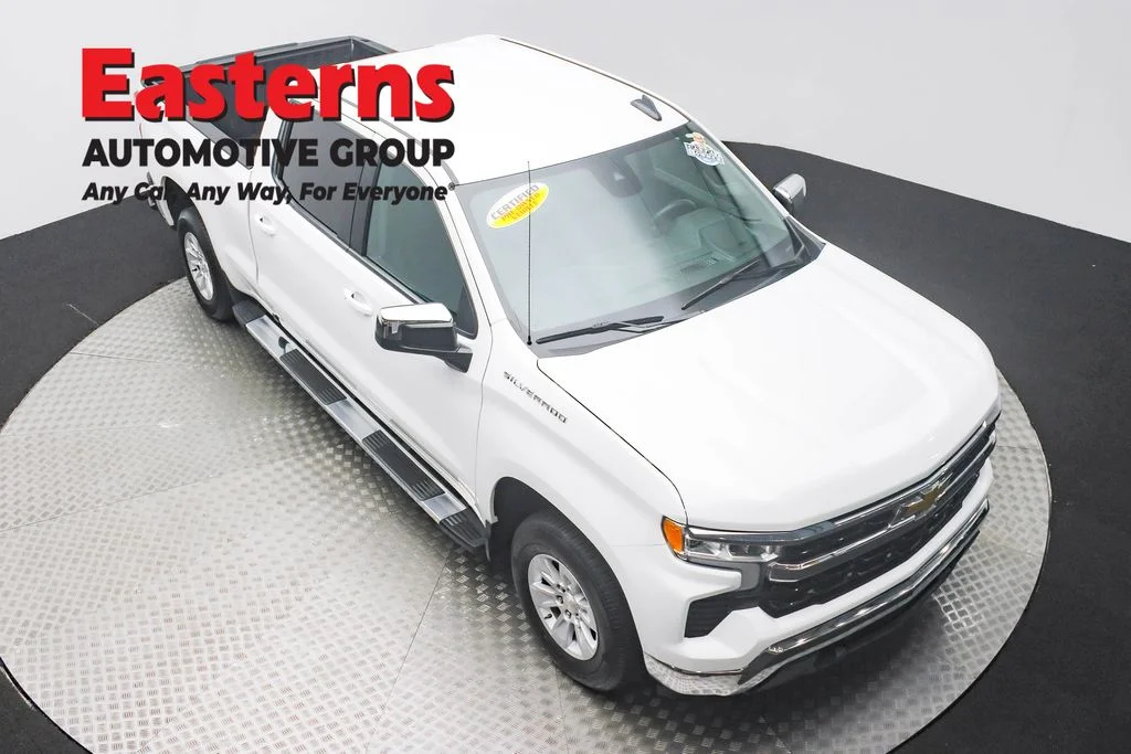 Used 2024 White Chevrolet LT image 3