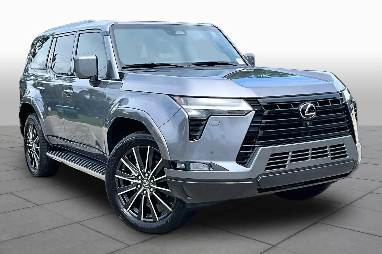 Used 2024 Nebula Gray Pearl Lexus Luxury image 3