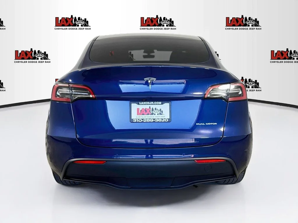 Used 2022 Blue Tesla Long Range image 6
