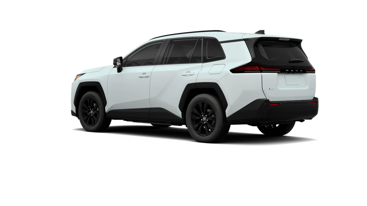 New 2026 Wind Chill Pearl Toyota XLE Premium image 6