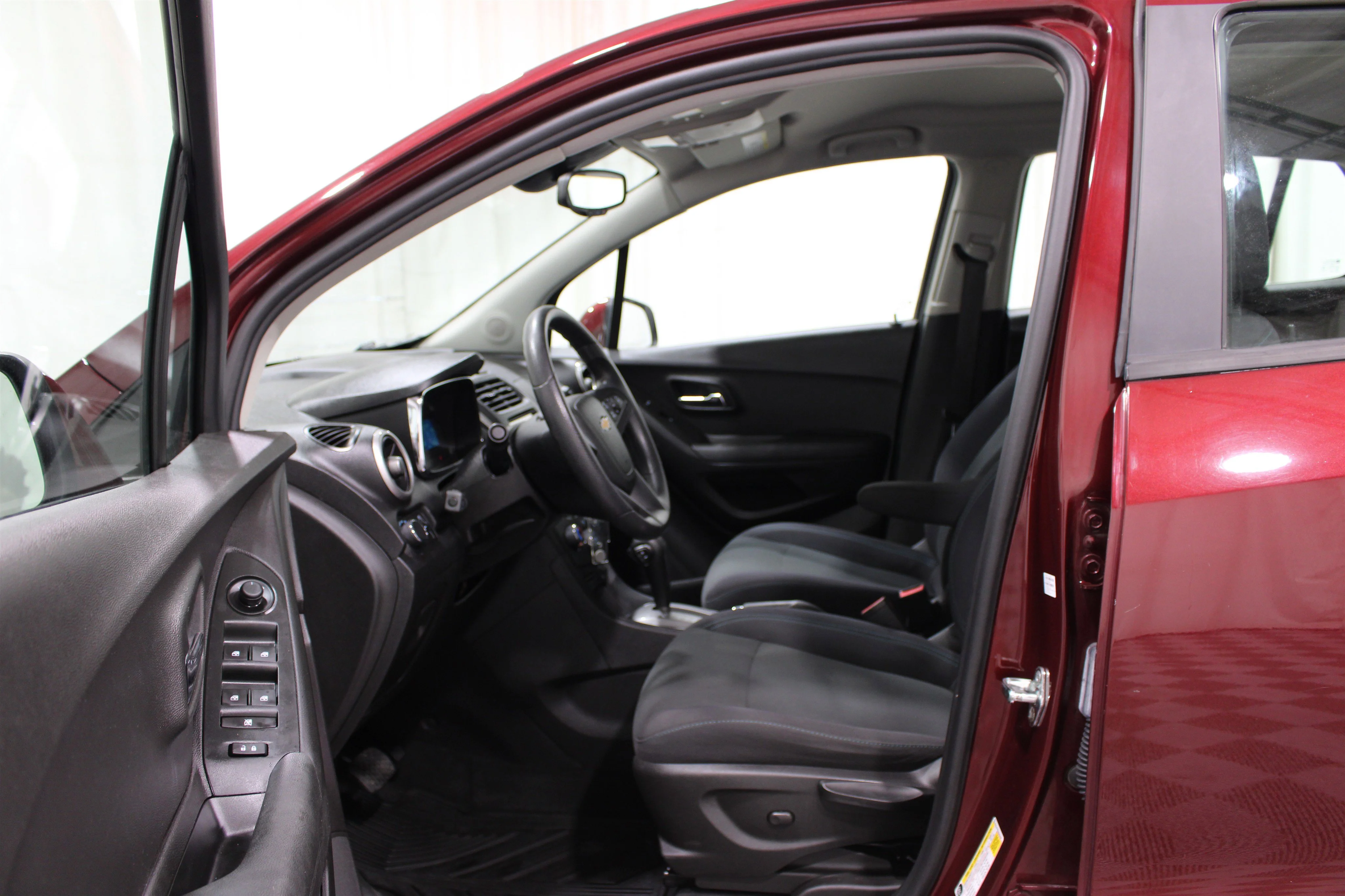 2016 Chevrolet Trax LS - Photo 3