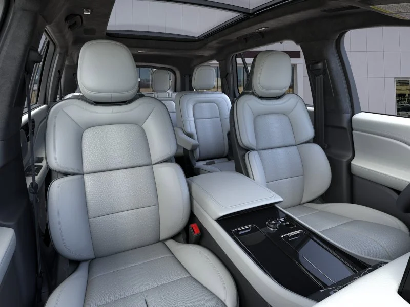 New 2026 Pristine White Metallic Tri-Coat Lincoln Black Label image 10