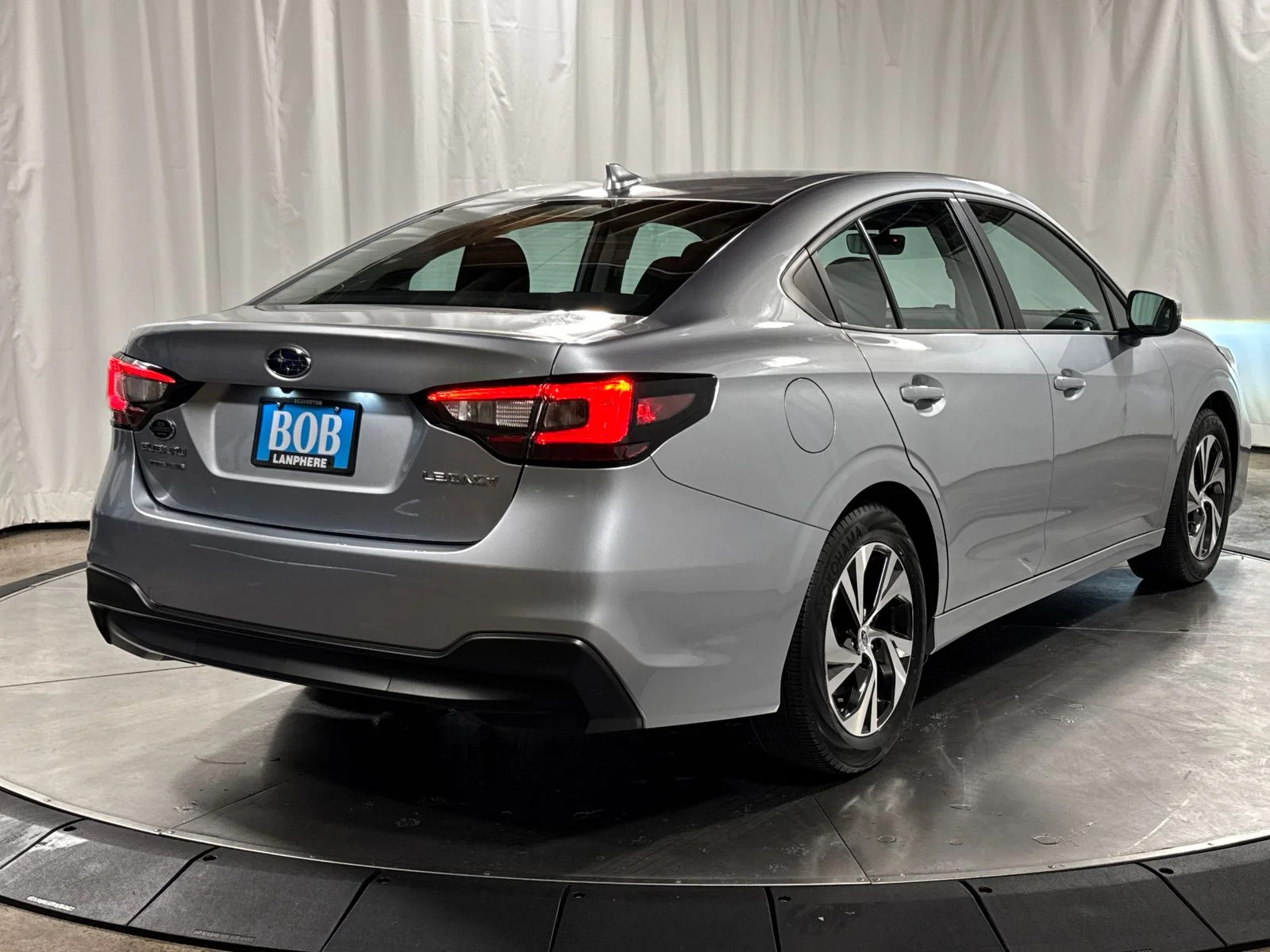 Used 2024 Ice Silver Metallic Subaru Premium image 10