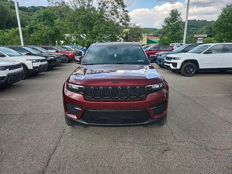 Used 2025 Red Jeep Altitude X image 2