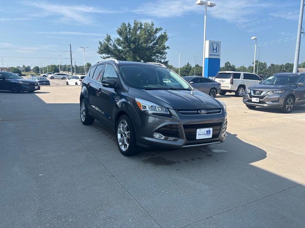 Used 2016 Magnetic Ford Titanium image 3
