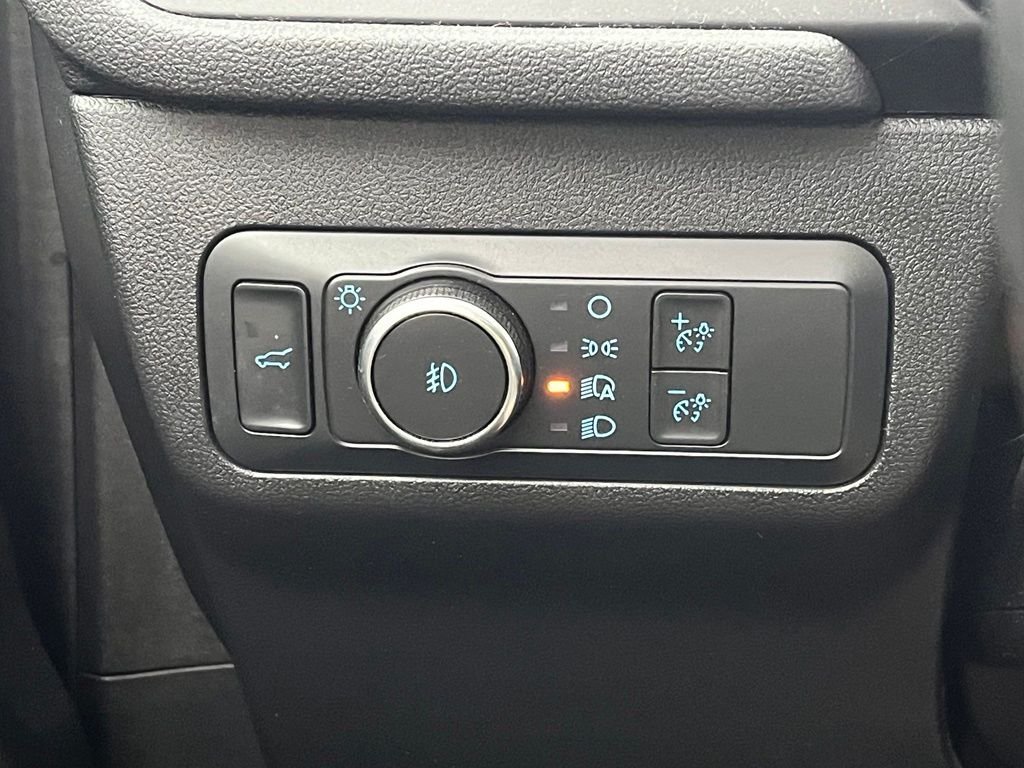 Used 2022 Blue Ford SEL image 26