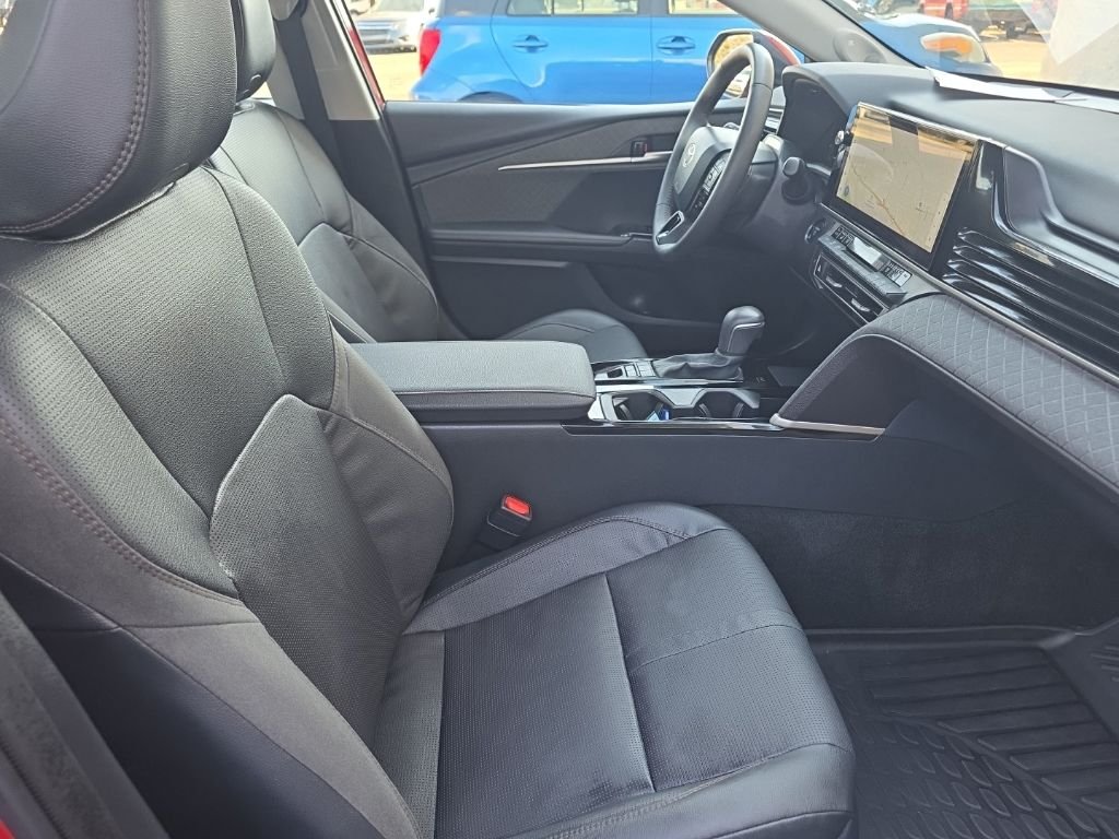 Used 2025 Red Toyota XLE image 10