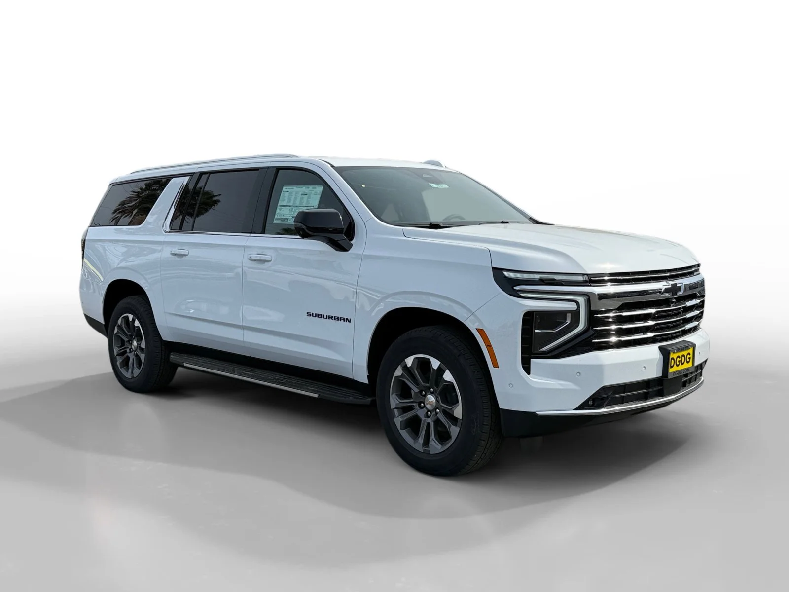 2026 Chevrolet Suburban LT - Photo 7
