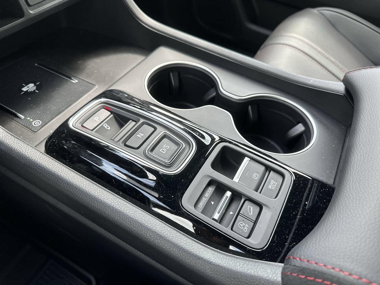 New 2026 Sonic Gray Pearl Honda Black Edition AWD image 22