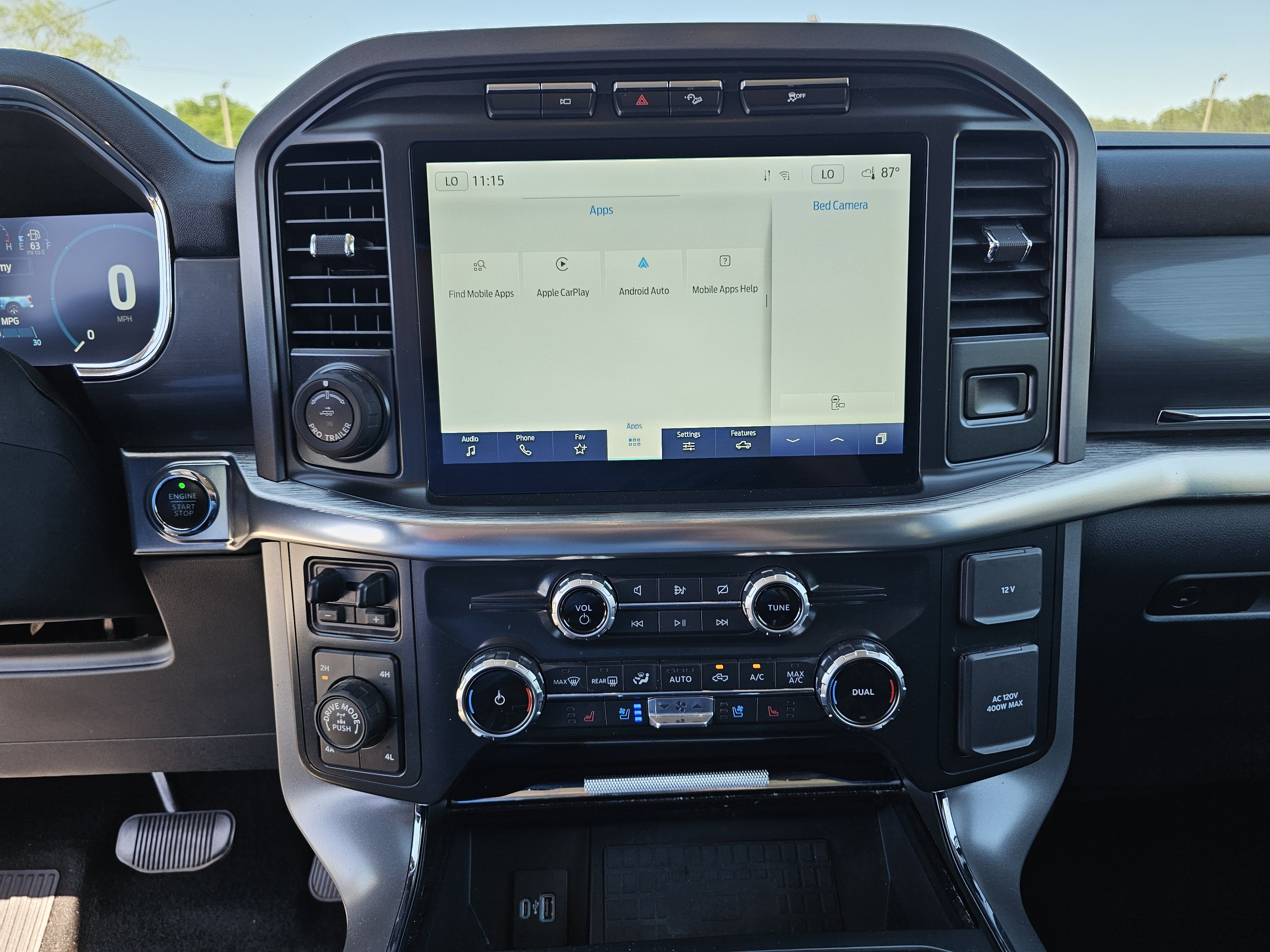 Used 2022 Agate Black Metallic Ford LARIAT image 26