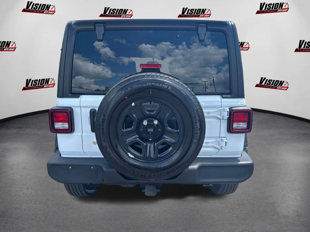 Used 2023 White Jeep Sport image 6