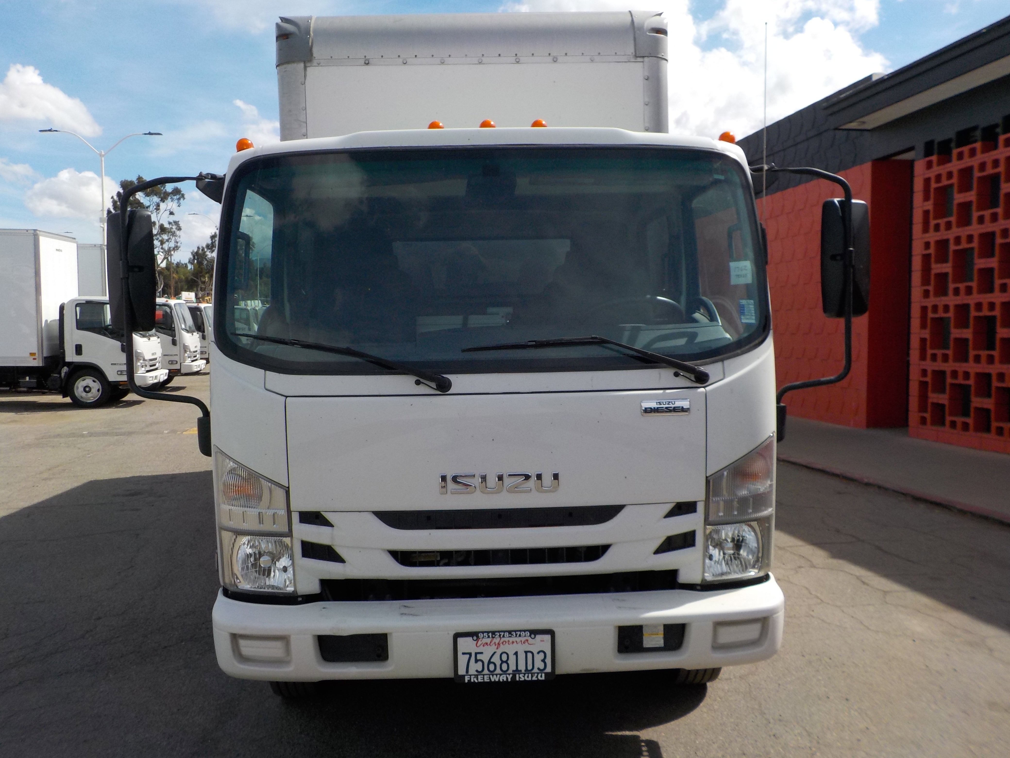 Used 2018 White ISUZU  image 2