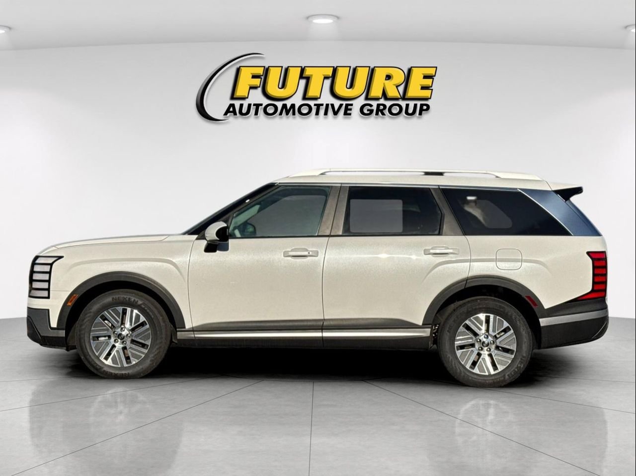 New 2026 White Hyundai SEL 8P image 6