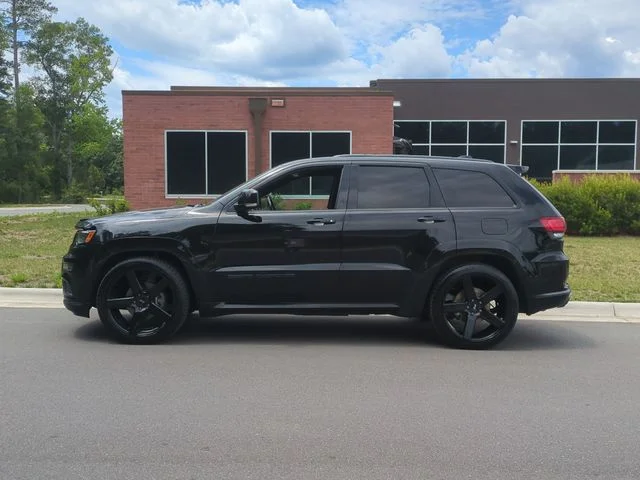 Used 2019 Black Jeep High Altitude image 10