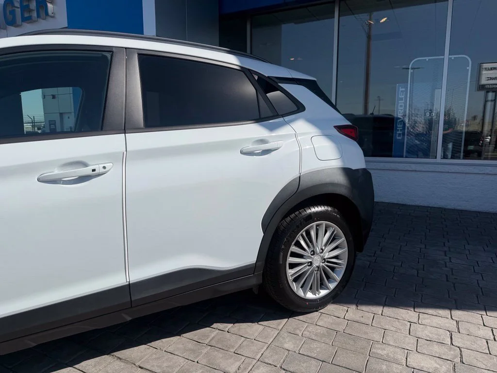 Used 2020 White Hyundai SEL image 6