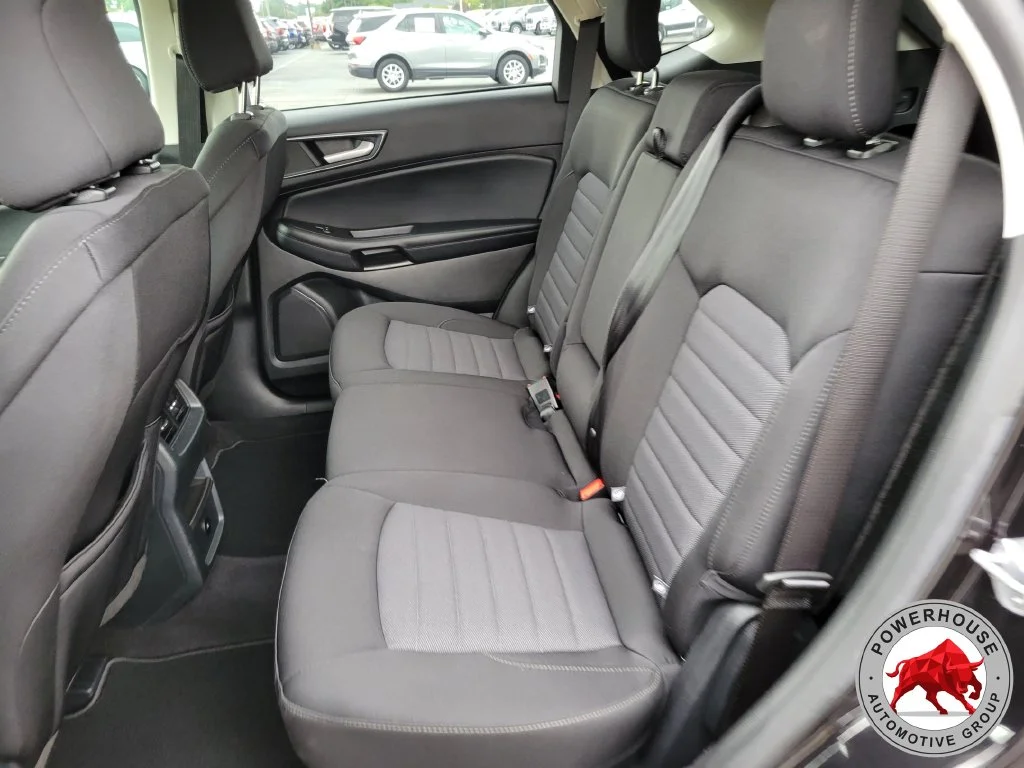 Used 2024 Black Ford SE image 15