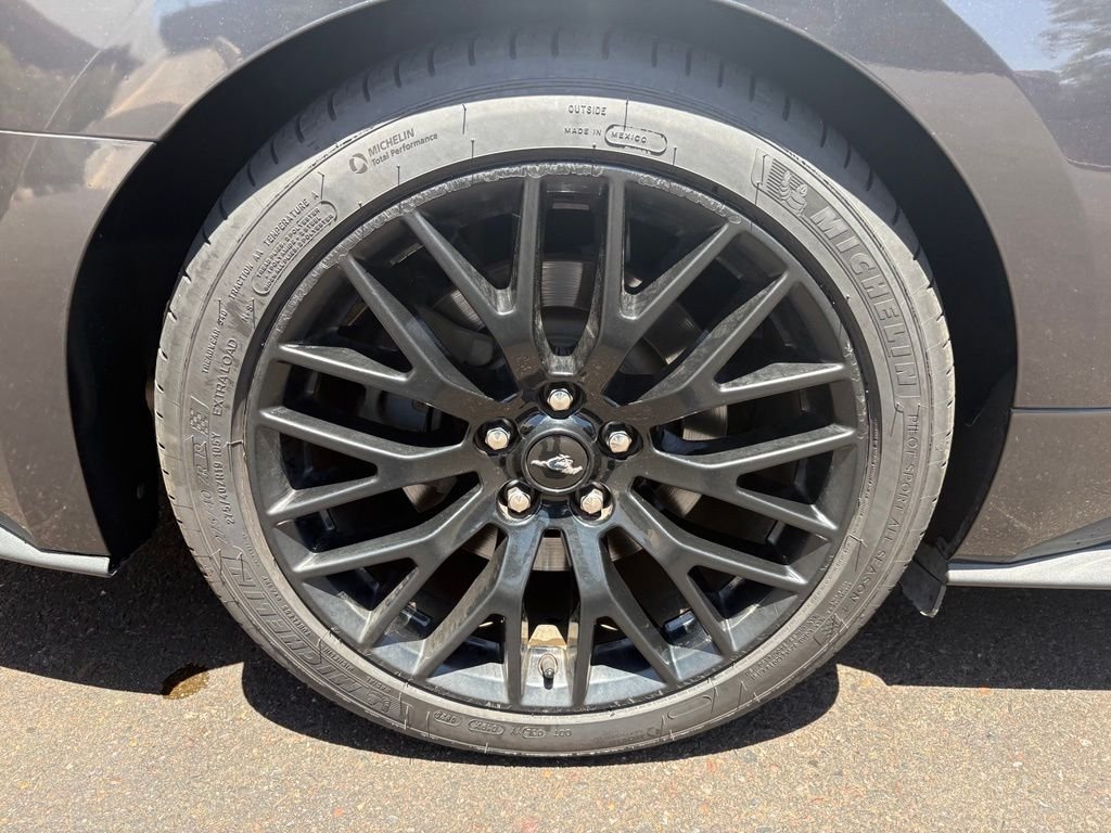 Used 2022 Gray Ford GT Premium image 4