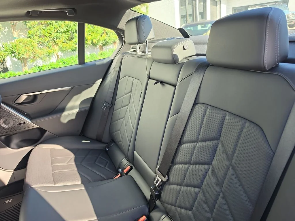 Used 2024 Black BMW 540i xDrive image 8